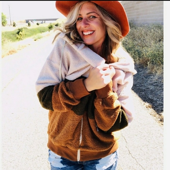 Nwt Poodle Oversized fur zip-up hoodie - Picture 5 of 8